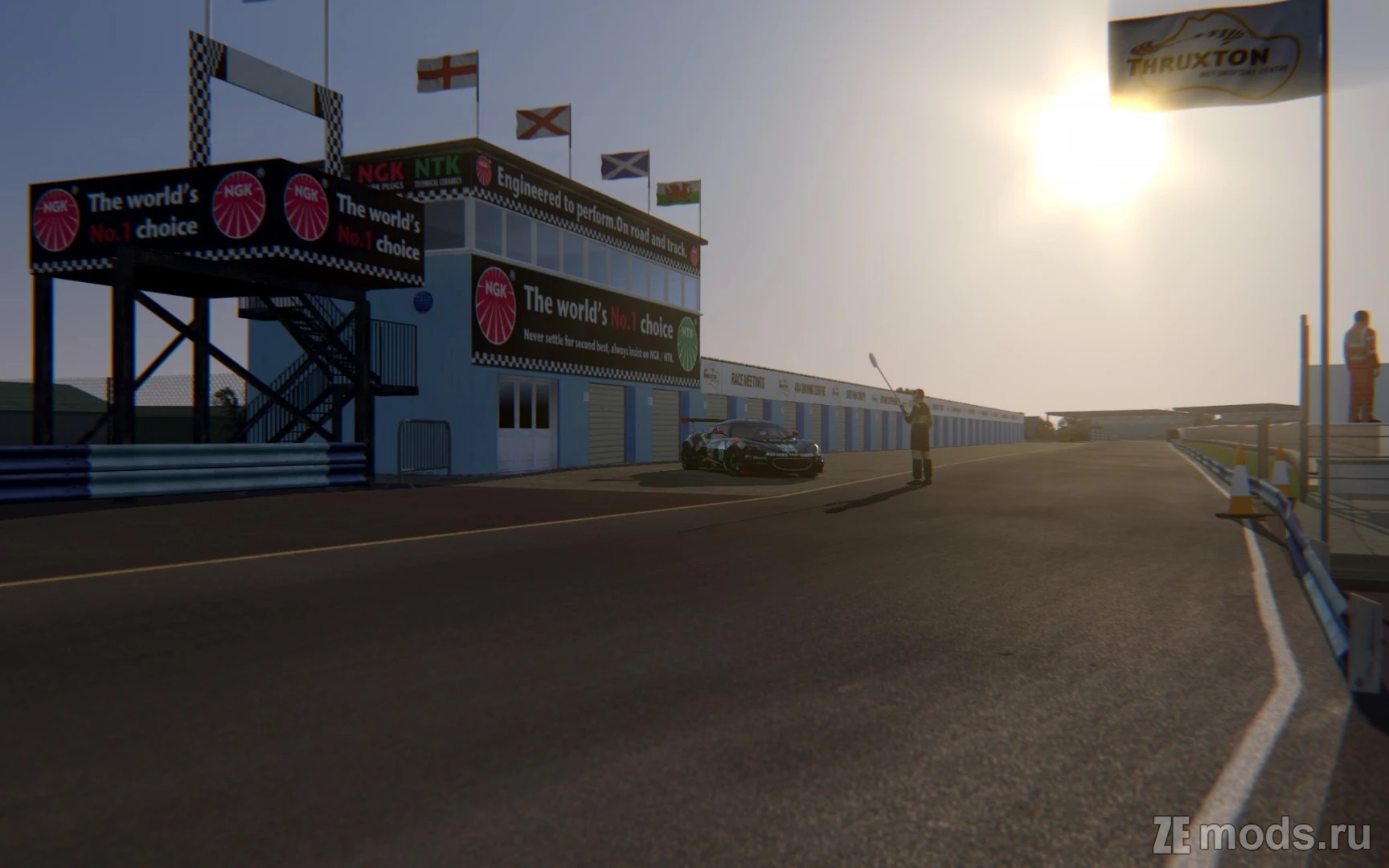 Карта Thruxton (2.02) для Assetto Corsa