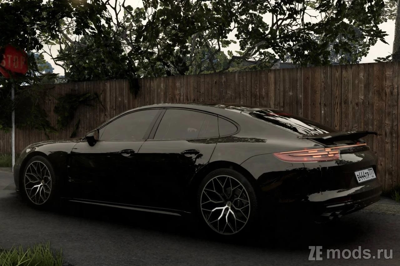 Мод Porsche Panamera для BeamNG.drive